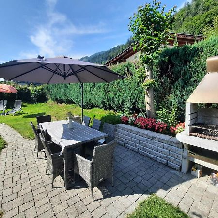 Chalet Landhaus Einsiedler ซังคท์กัลเลนเคียร์ช ภายนอก รูปภาพ