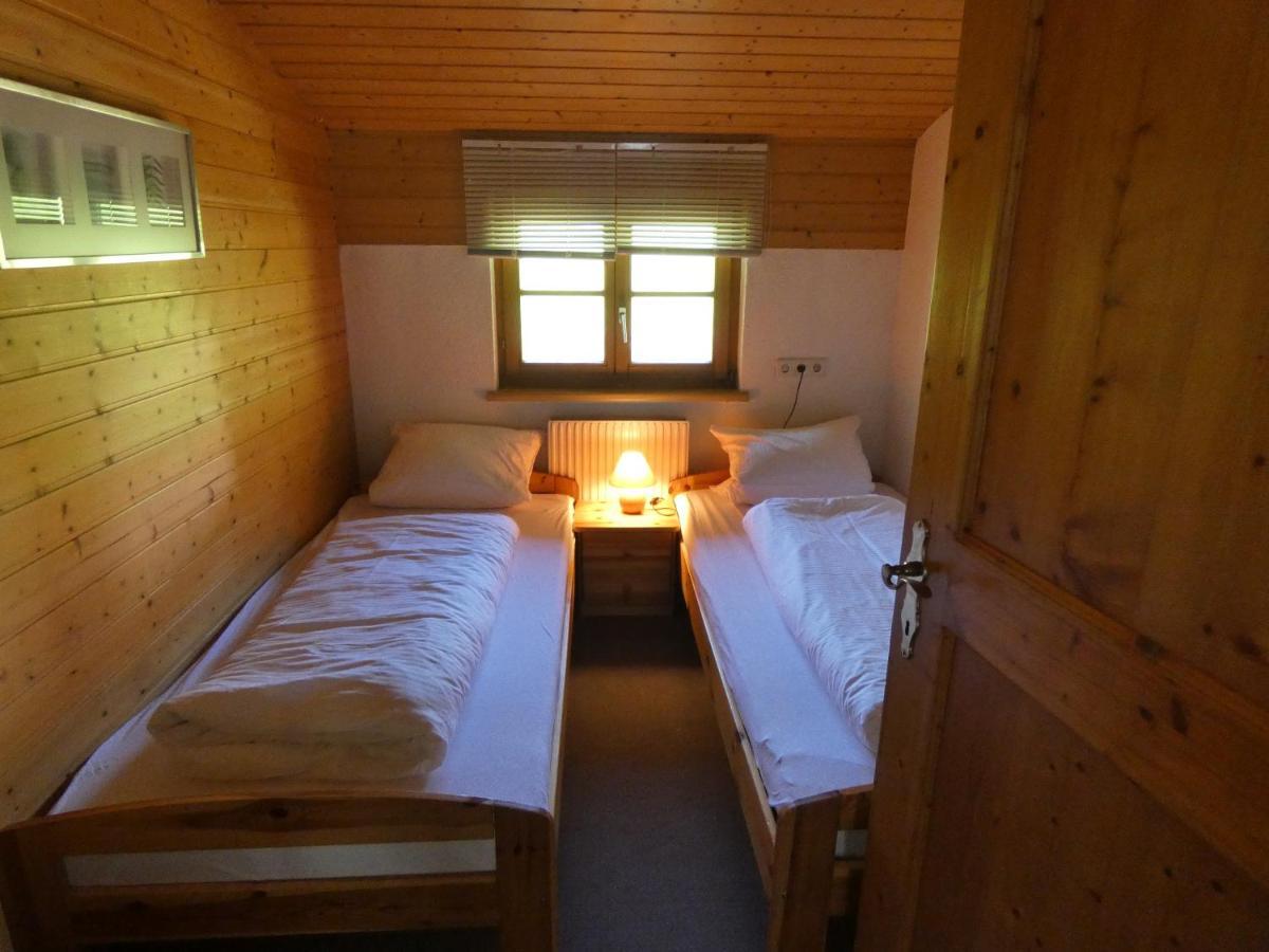 Chalet Landhaus Einsiedler ซังคท์กัลเลนเคียร์ช ภายนอก รูปภาพ
