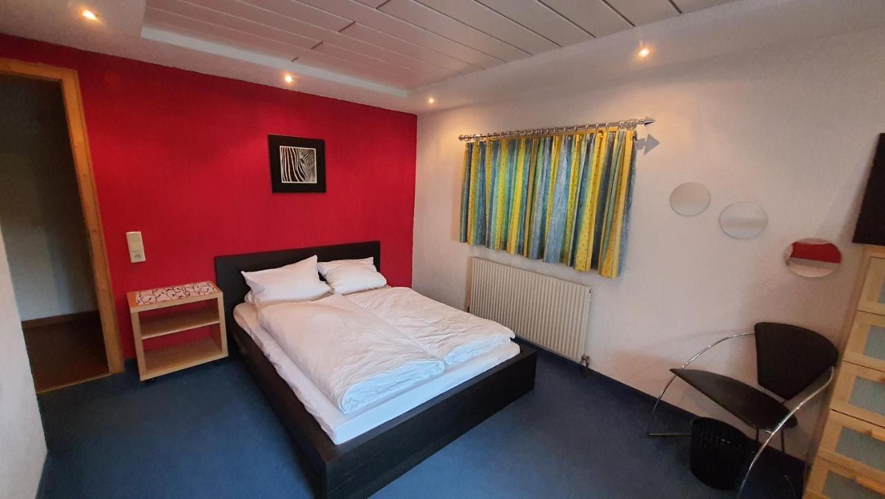 Chalet Landhaus Einsiedler ซังคท์กัลเลนเคียร์ช ภายนอก รูปภาพ