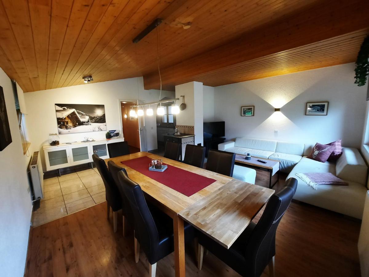 Chalet Landhaus Einsiedler ซังคท์กัลเลนเคียร์ช ภายนอก รูปภาพ