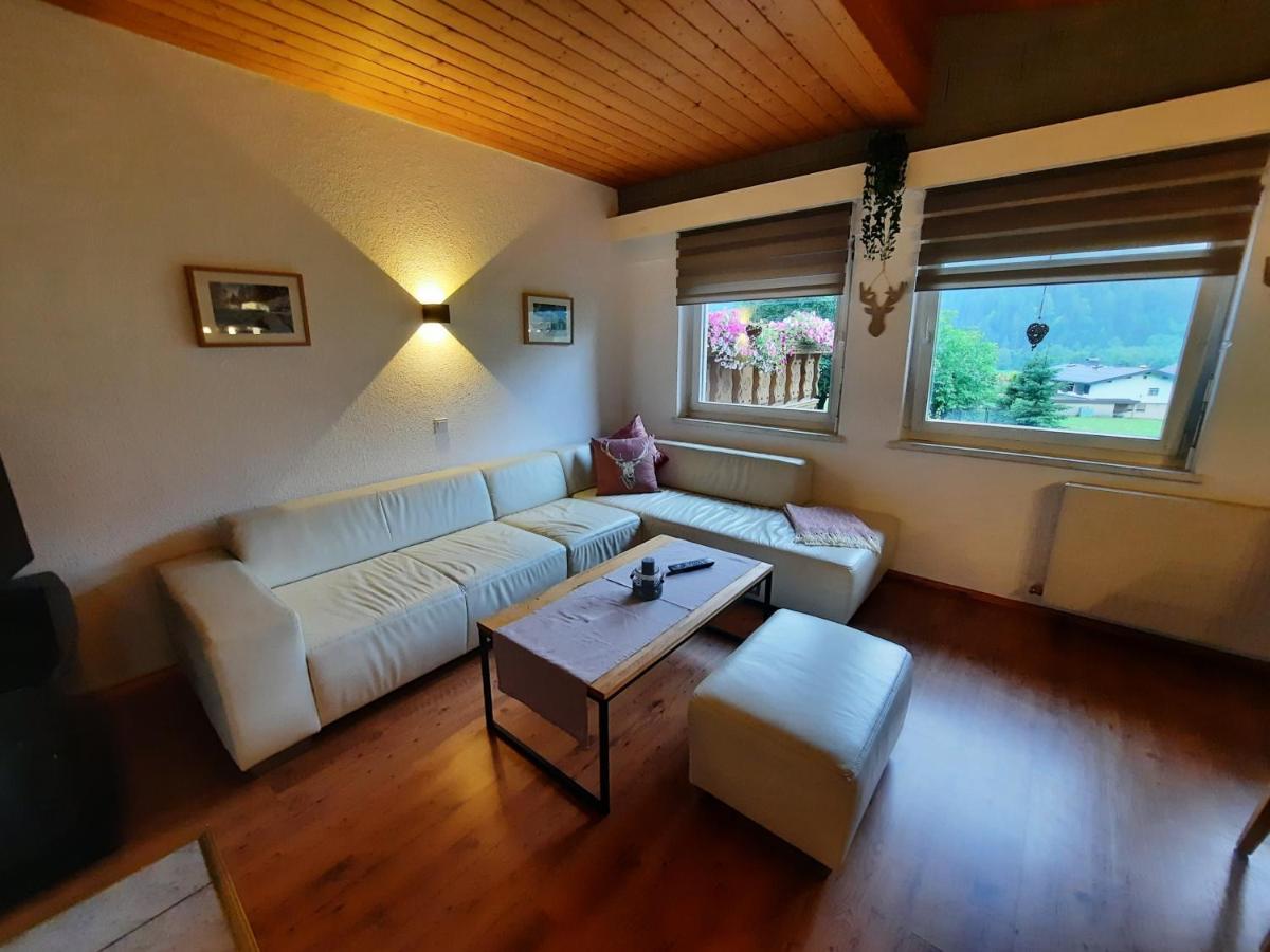 Chalet Landhaus Einsiedler ซังคท์กัลเลนเคียร์ช ภายนอก รูปภาพ